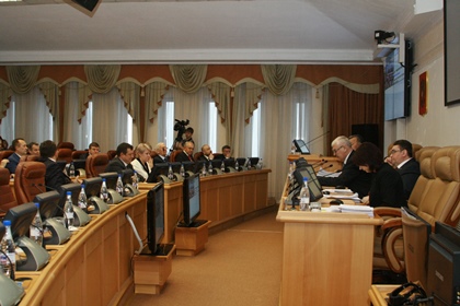 Под председательством Сергея Брилки начала работу 33 сессия Законодательного Собрания